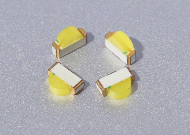 1206側(cè)1.5白光